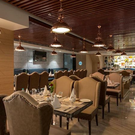 Hotel Atishay ボーパール エクステリア 写真