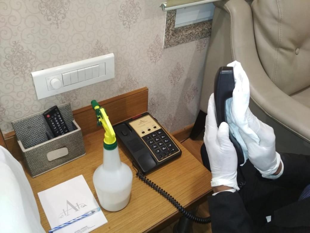 Hotel Atishay ボーパール エクステリア 写真