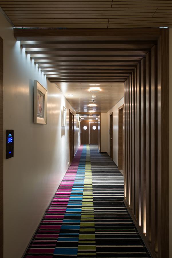 Hotel Atishay ボーパール エクステリア 写真