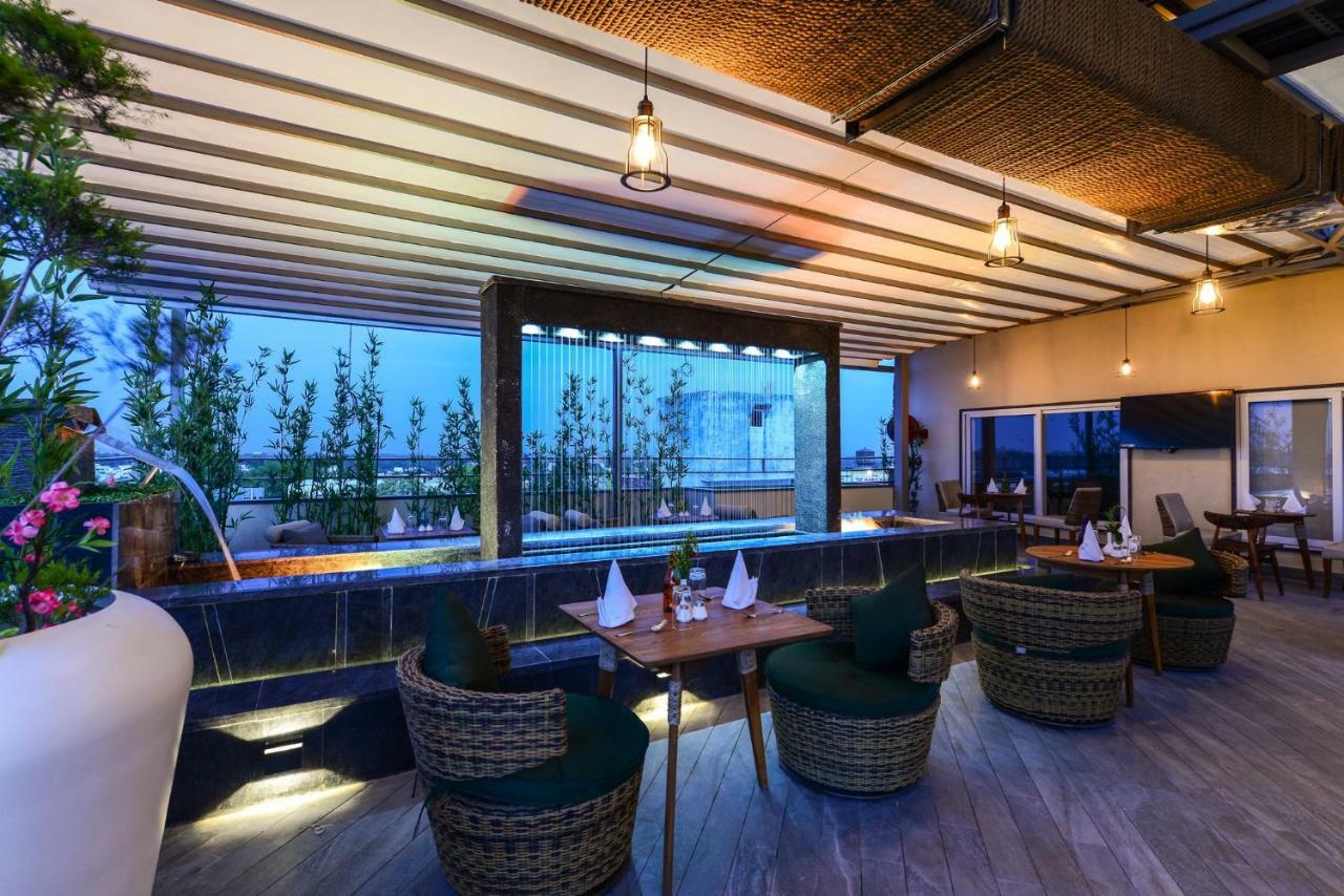Hotel Atishay ボーパール エクステリア 写真